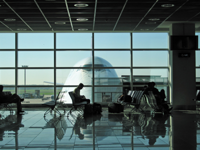 Salle d'embarquement d'aéroport